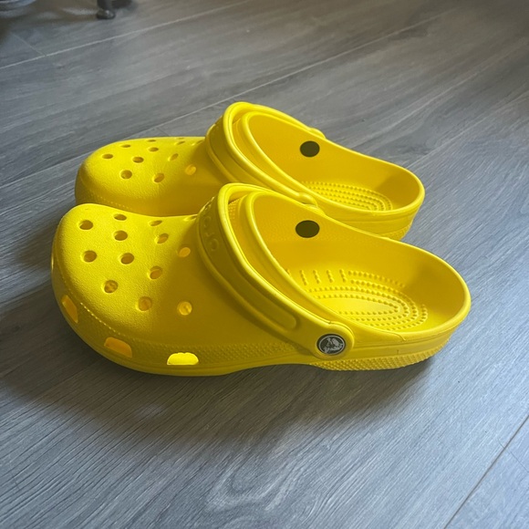 Crocs - Picture 2 of 4